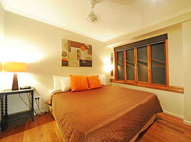 Airlie Waterfront Bed And Breakfast - Mackay Tourism 3