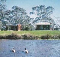 Compass Country Cabins - Mackay Tourism