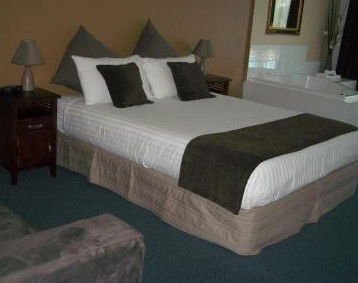 Logan City Motor Inn - Mackay Tourism 1