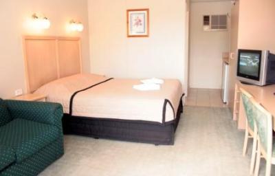 Big Valley Motor Inn - Mackay Tourism 1