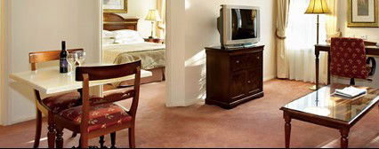 Canterbury International Hotel - Mackay Tourism 1