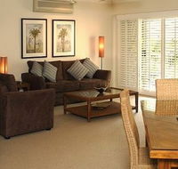 Macquarie Lodge Luxury Apartments - Mackay Tourism