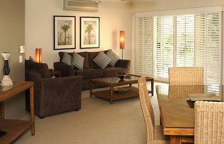 Macquarie Lodge Luxury Apartments - Mackay Tourism 0