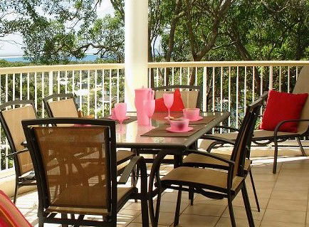 Macquarie Lodge Luxury Apartments - Mackay Tourism 1