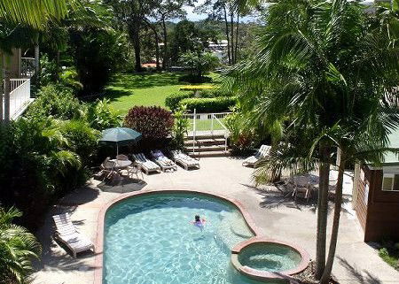 Macquarie Lodge Luxury Apartments - Mackay Tourism 3