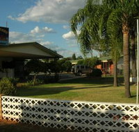 Cross Roads Motel - Mackay Tourism