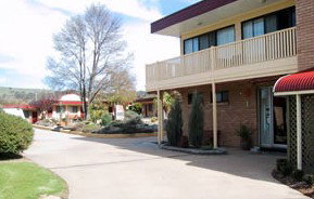 Blayney Goldfields Motor Inn - Mackay Tourism 0