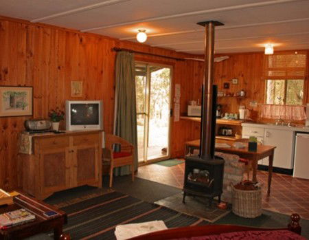 Balingup Heights Cedar Chalets - Mackay Tourism 1