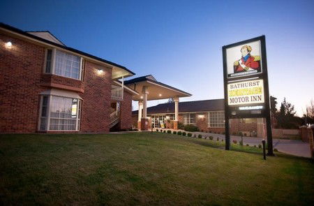 Bathurst Heritage Motor Inn - Mackay Tourism 0