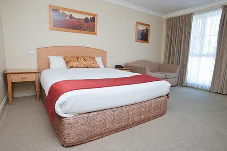Bathurst Heritage Motor Inn - Mackay Tourism 1
