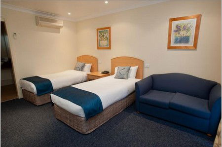 Bathurst Heritage Motor Inn - Mackay Tourism 3