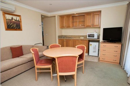 Bathurst Heritage Motor Inn - Mackay Tourism 4