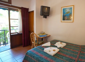 Manly Lodge Boutique Hotel - Mackay Tourism 4