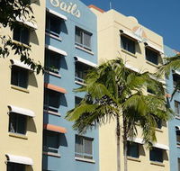 Sails Resort On Golden Beach - Mackay Tourism