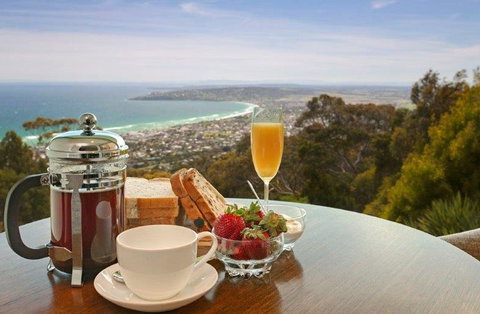 Arthurs Views - Bed & Breakfast Retreat - Mackay Tourism 2