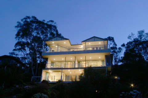 Arthurs Views - Bed & Breakfast Retreat - Mackay Tourism 3