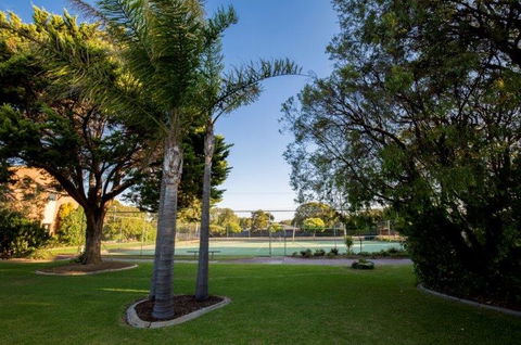 Busselton Beach Resort - Mackay Tourism 7