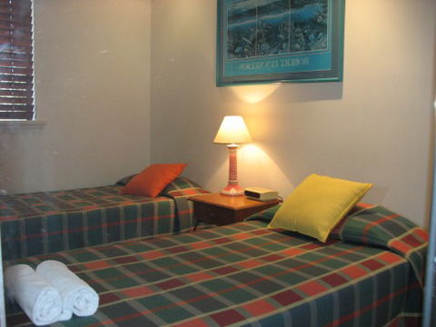 Bermuda Villas - Mackay Tourism 2