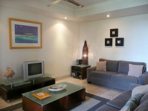 Bermuda Villas - Mackay Tourism 3