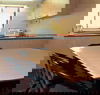 Ayers Rock Resort - The Lost Camel Hotel By Voyages - Mackay Tourism