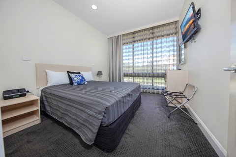 Belconnen Way Motel And Serviced Apartments - Mackay Tourism 5