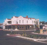 Namoi Hotel Motel - Mackay Tourism