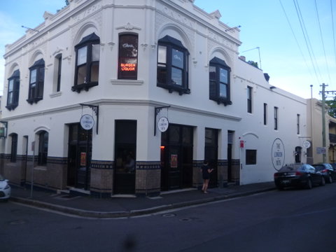 The London Hotel - Mackay Tourism 0