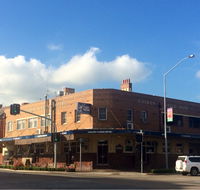 Golden Fleece Hotel - Mackay Tourism