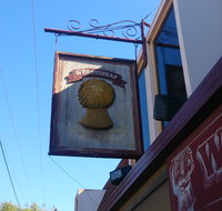 Wheatsheaf Hotel - Mackay Tourism