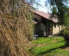Bega Valley Backpackers Haven Motel - Mackay Tourism 0