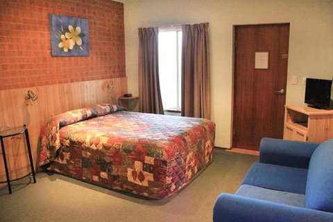 Catalina Motel Lake Macquarie - Mackay Tourism 2