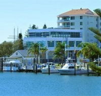 Golden Chain Le George Motel - Mackay Tourism