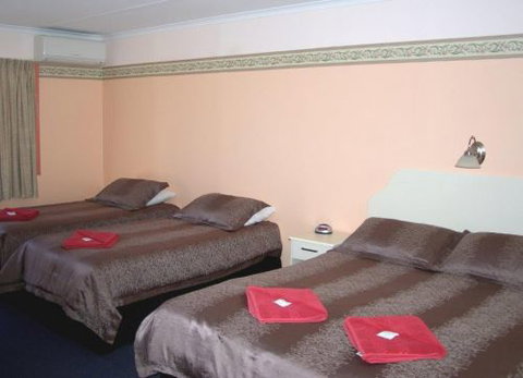 Roundhouse Motel - Mackay Tourism 3