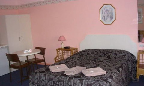 Roundhouse Motel - Mackay Tourism 4