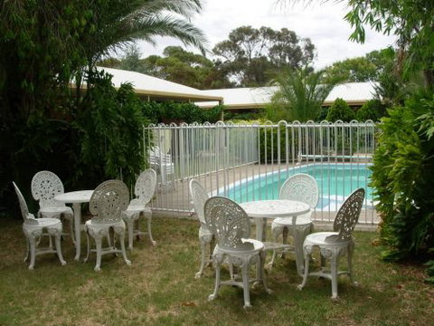 Roundhouse Motel - Mackay Tourism 7