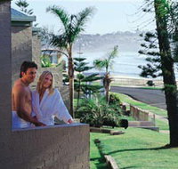 Mollymook Shores by The Sea - Mackay Tourism
