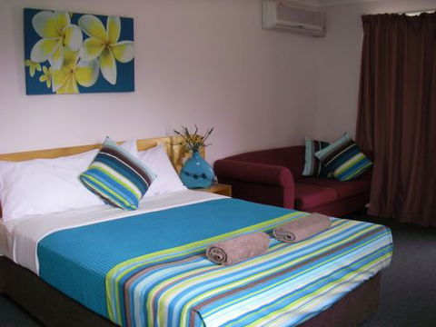 Kilcoy Gardens Motor Inn - Mackay Tourism 0