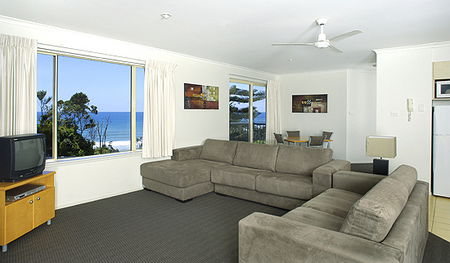 Beachside Holiday Apartments - Mackay Tourism 3