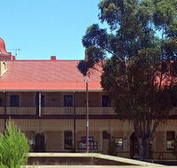 Peterborough Railway Hotel - Mackay Tourism