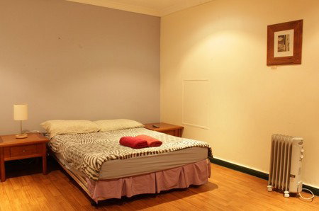 Glebe Village Backpackers - Mackay Tourism 4