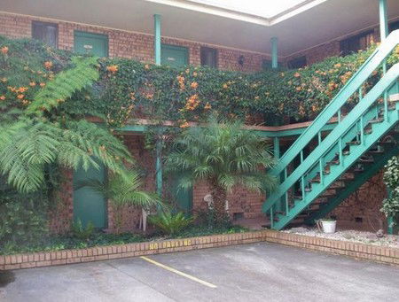Sussex Inlet Motel - Mackay Tourism 1