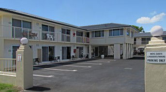 Pottsville Beach Motel - Mackay Tourism 3