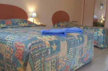 Twin Pines Motel - Mackay Tourism 2