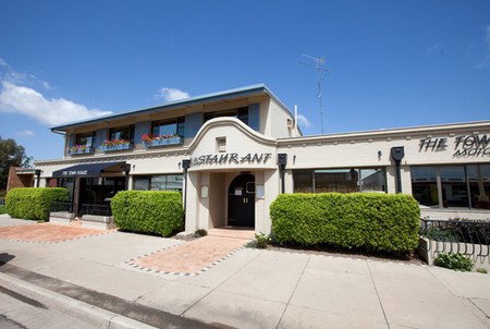 The Town House Motor Inn - Sundowner Goondiwindi - Mackay Tourism 0
