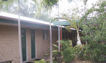 Overflow Motor Inn - Mackay Tourism 1