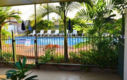 4th Avenue Motor Inn - Mackay Tourism 0