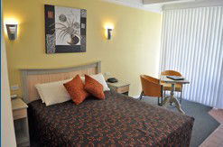 Black Dolphin Resort Motel - Mackay Tourism 3