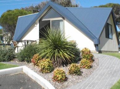 Merimbula Beach Cabins - Mackay Tourism 2