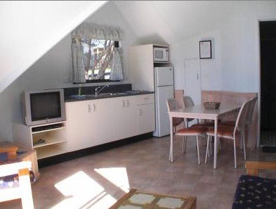 Merimbula Beach Cabins - Mackay Tourism 4
