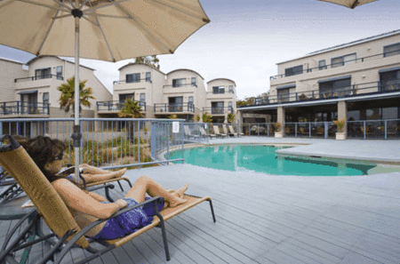 Corrigans Cove Apartments - Mackay Tourism 1